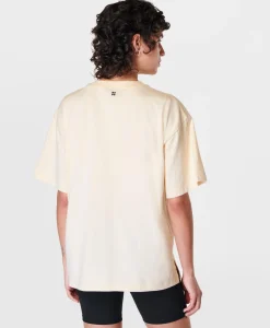 Embrace The Pace Graphic Tee-Sweaty Betty Fashion